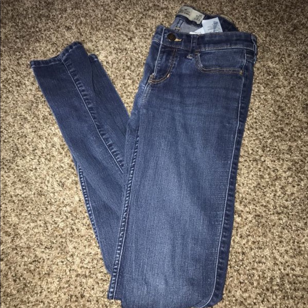 Hollister jeans